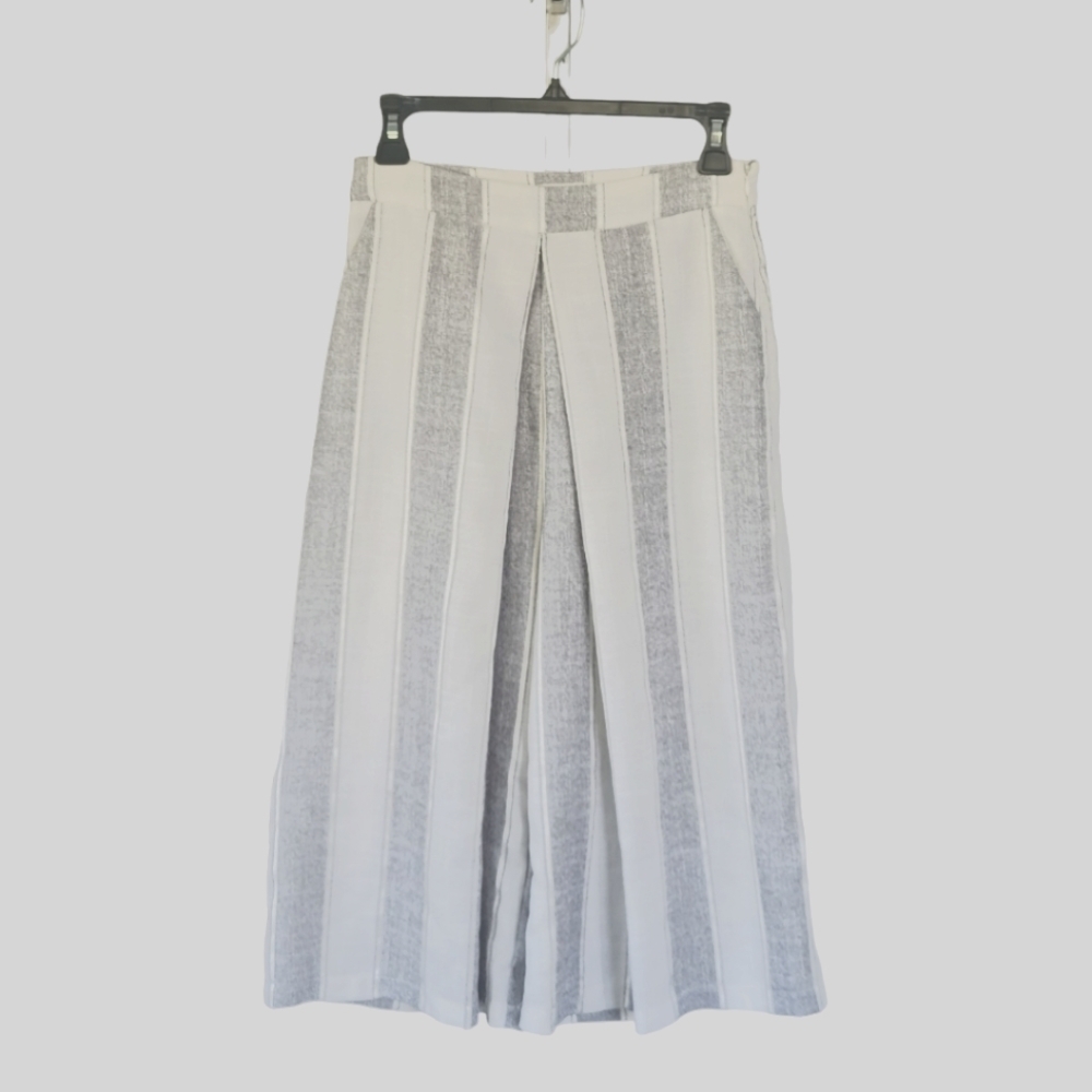 ILLA ILLA Cropped Wide Leg Pants Small‎ Coastal Chic Minimalist Striped
